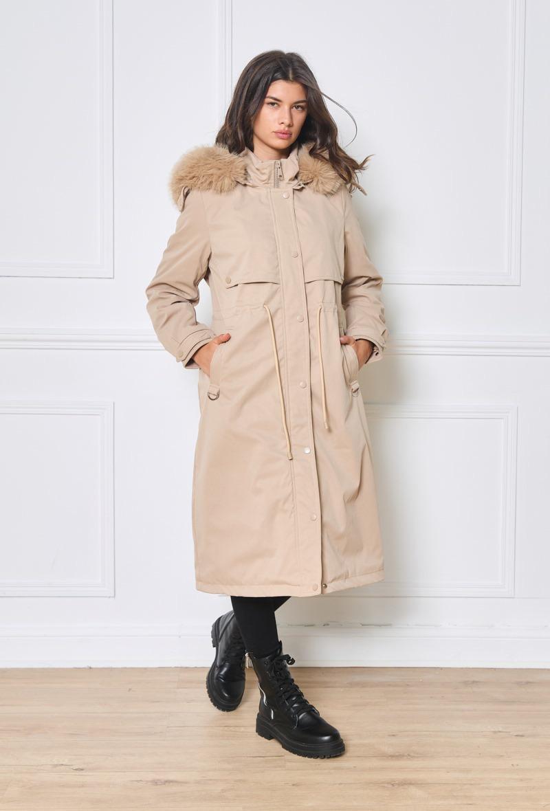 Parka longue à capuche avec fausse fourrure