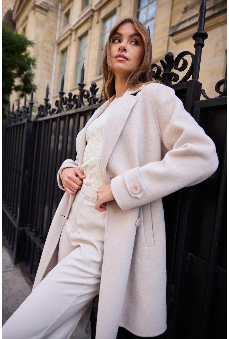 Manteau en laine mi-long ceinturé