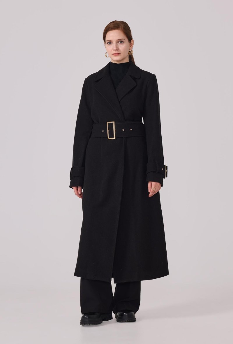 Manteau structuré avec ceinture large