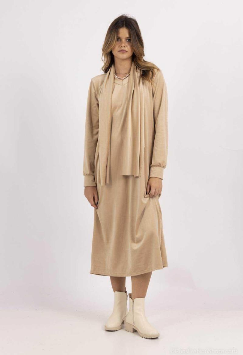 ROBE